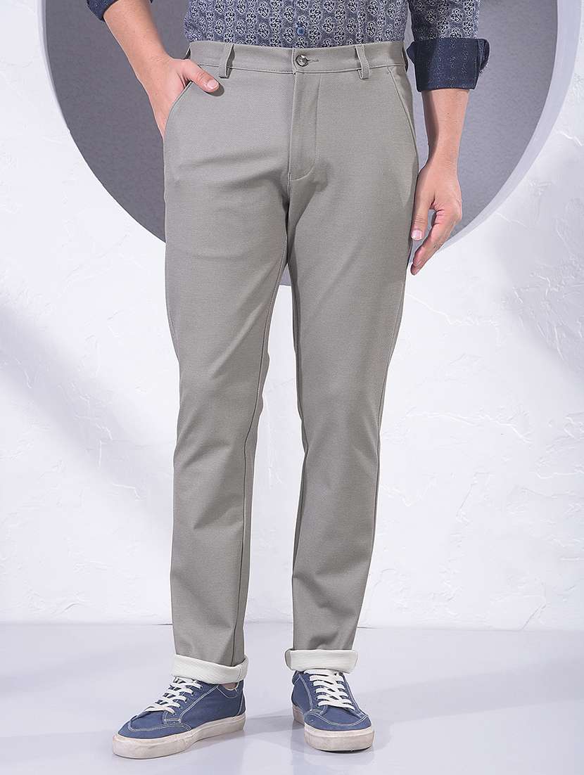 men solid mid rise chinos casual trouser
