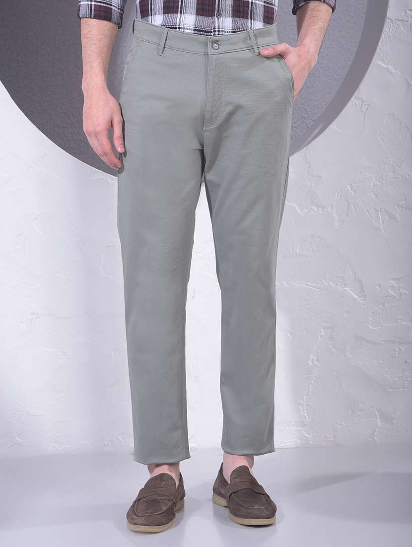 men solid mid rise chinos casual trouser