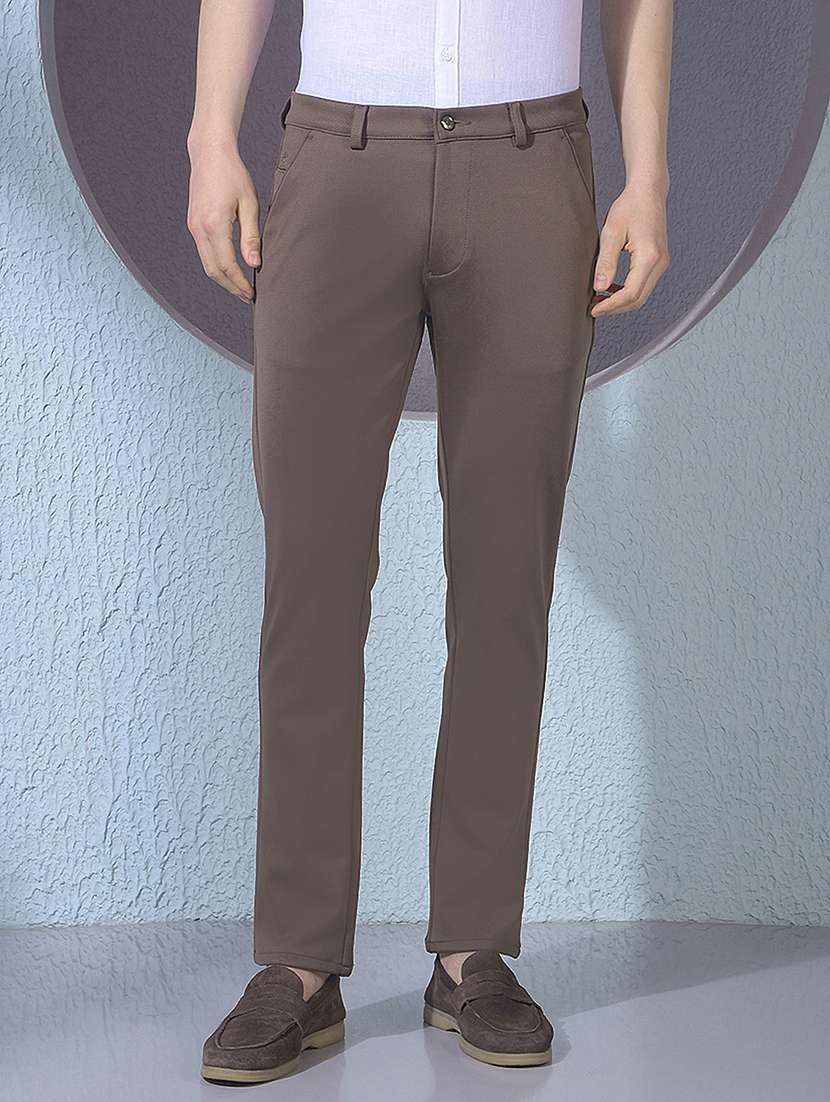 men solid mid rise chinos casual trouser