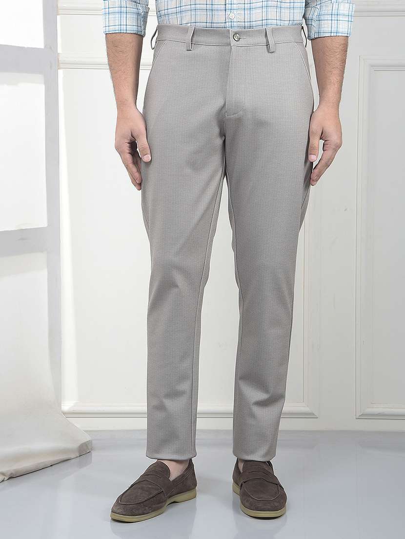 men solid mid rise chinos casual trouser