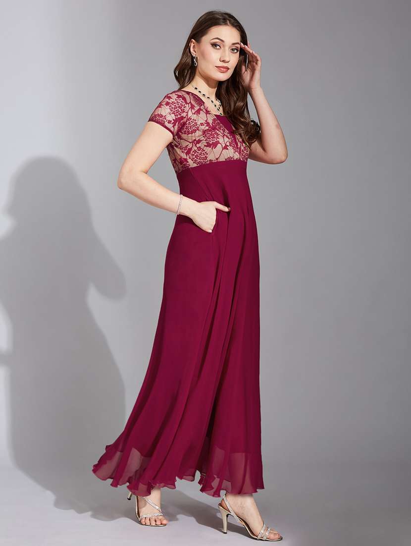 women self desigend short sleeve lace dress - 22385279 -  Standard Image - 3