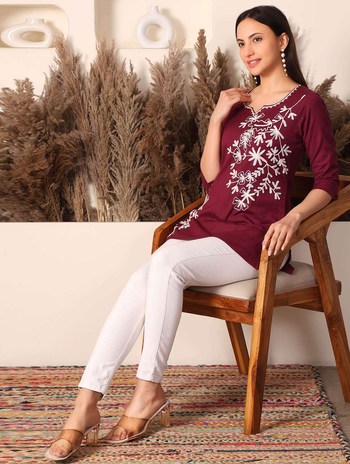 women solid with work notch neck straight kurti - 22385301 -  Standard Image - 5