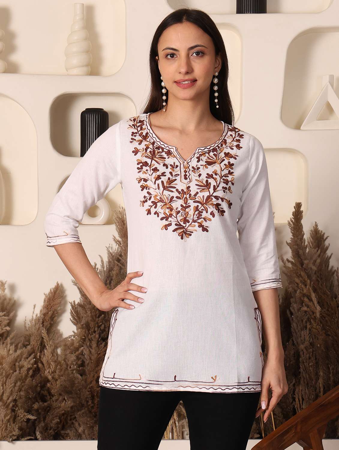 women solid with work notch neck straight kurti