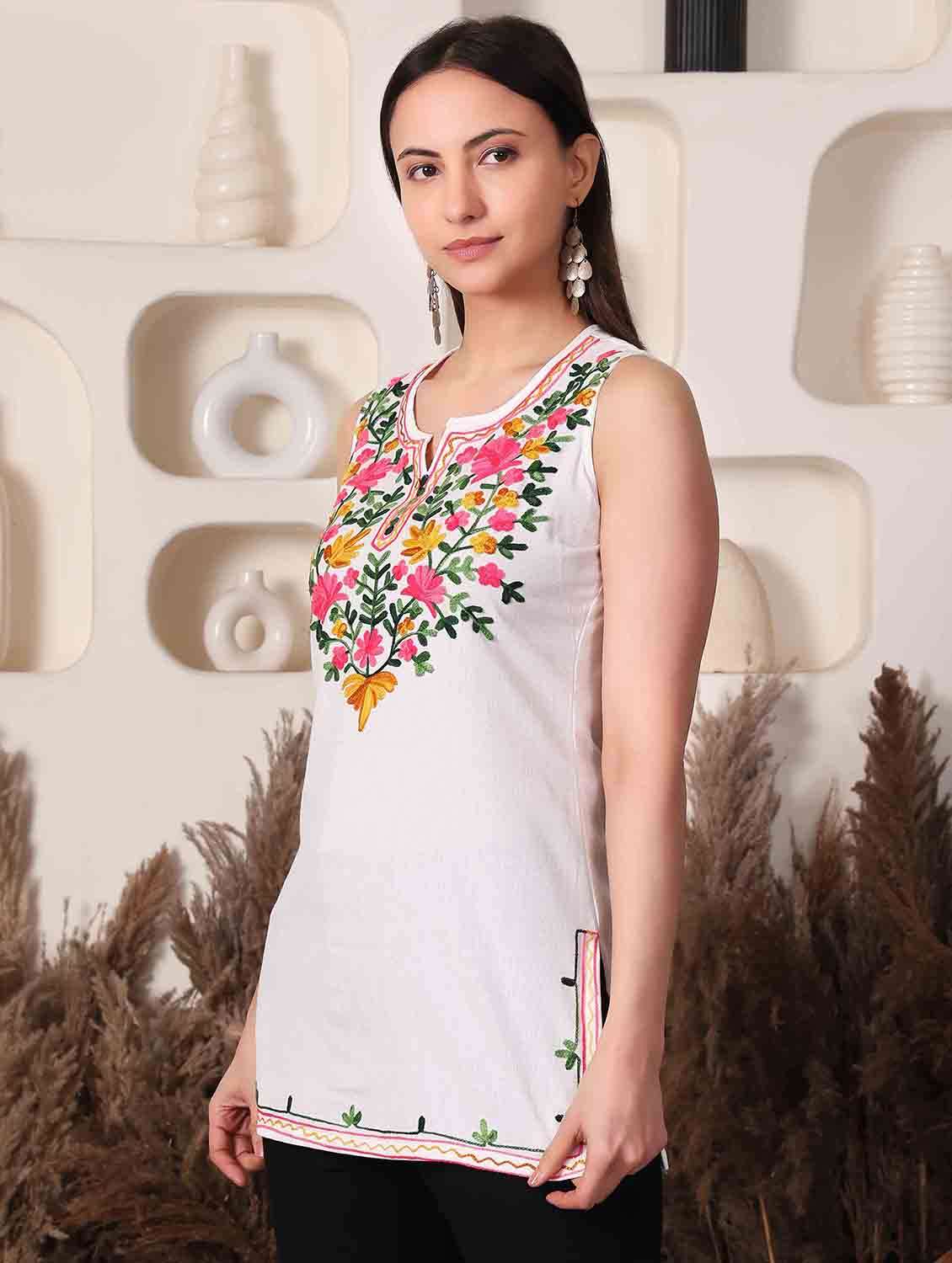 women solid with work notch neck straight kurti - 22385326 -  Standard Image - 3