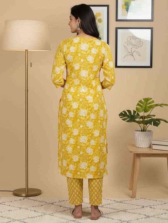 women printed three quarter sleeve kurta and pant set - 22385341 -  Standard Image - 3