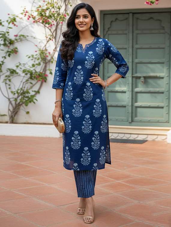 women printed three quarter sleeve kurta and pant set