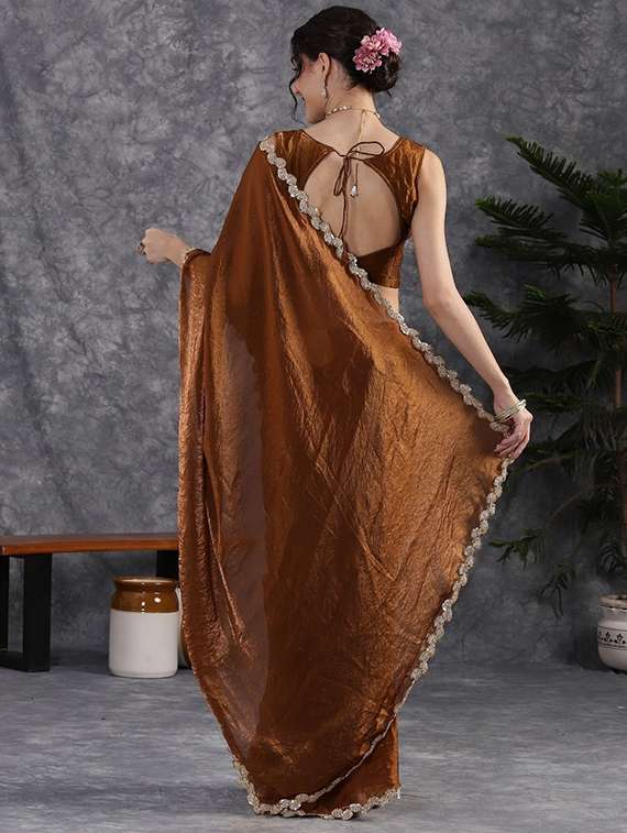 Women Solid With Bordered Saree With Blouse - 22385358 -  Standard Image - 3