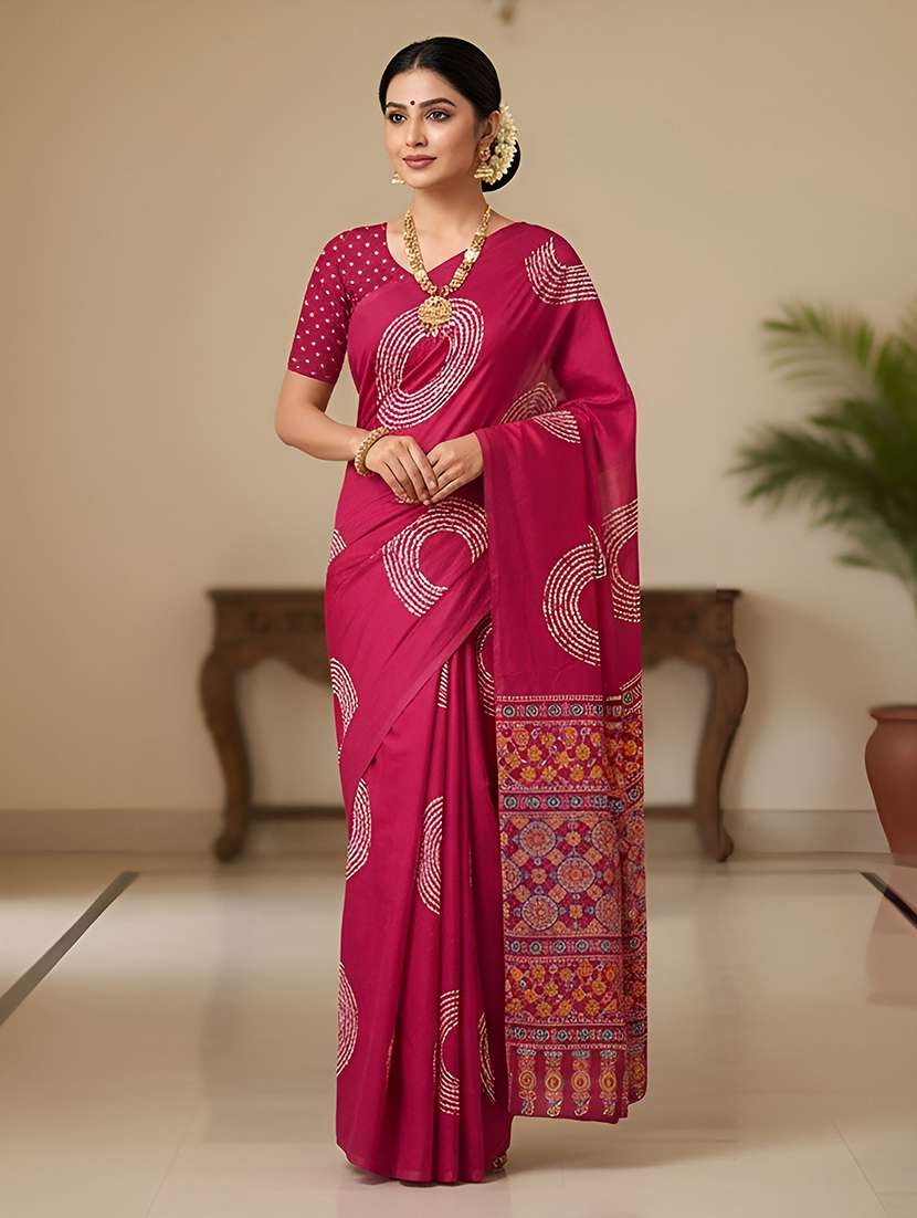 women printed casual wear saree with blouse