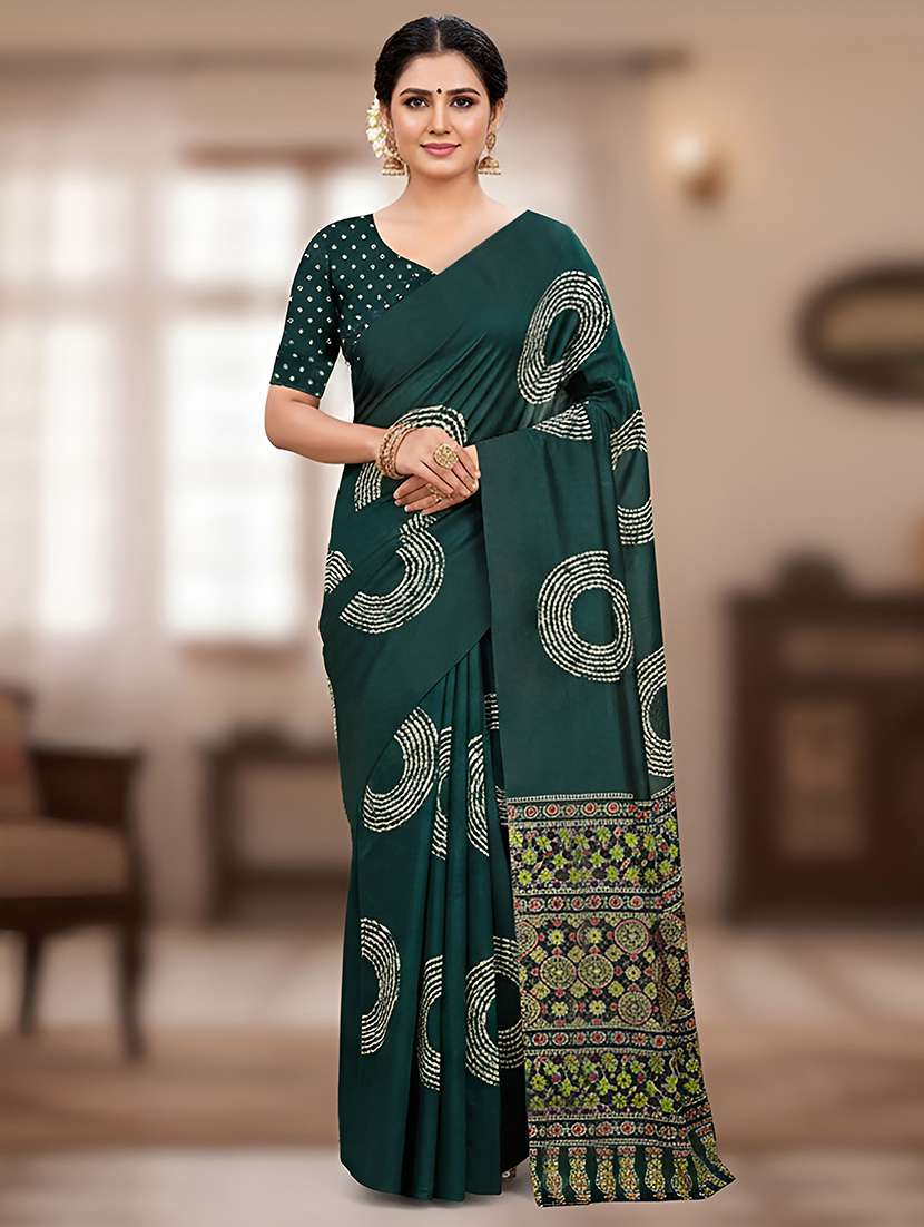 women printed casual wear saree with blouse