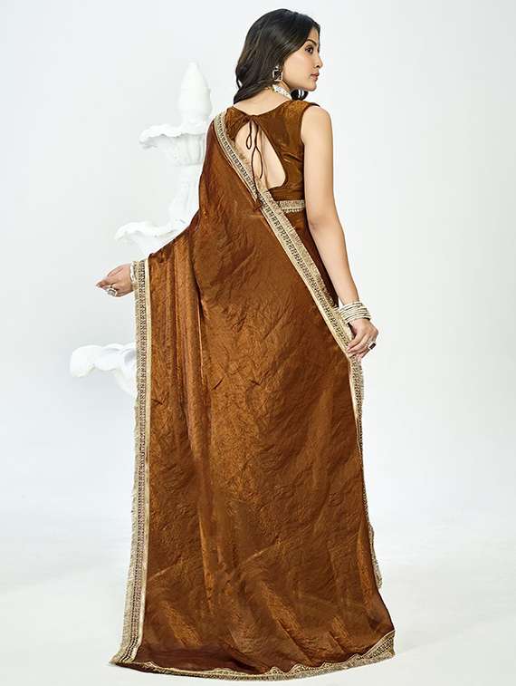 women solid with bordered saree with blouse - 22385412 -  Standard Image - 3