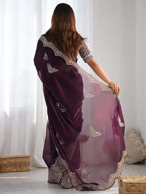 women solid with work embroidered saree with blouse - 22385432 -  Standard Image - 3