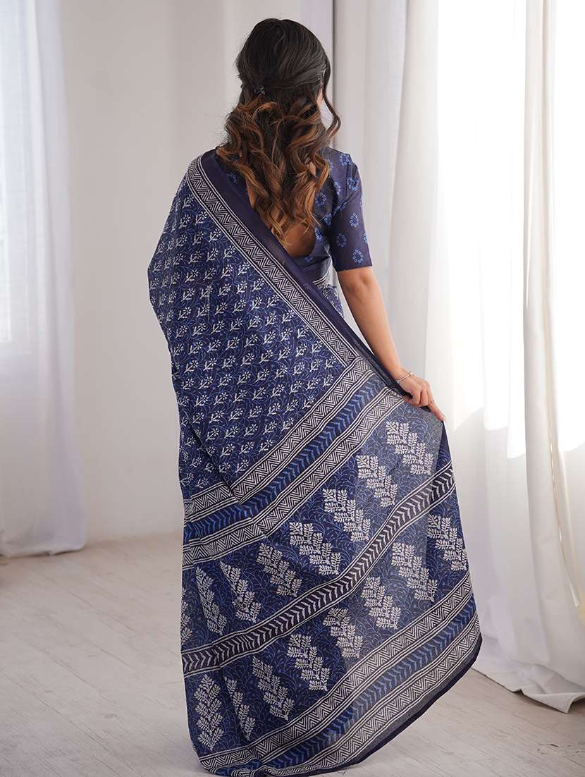 women printed casual wear saree with blouse - 22385460 -  Standard Image - 3