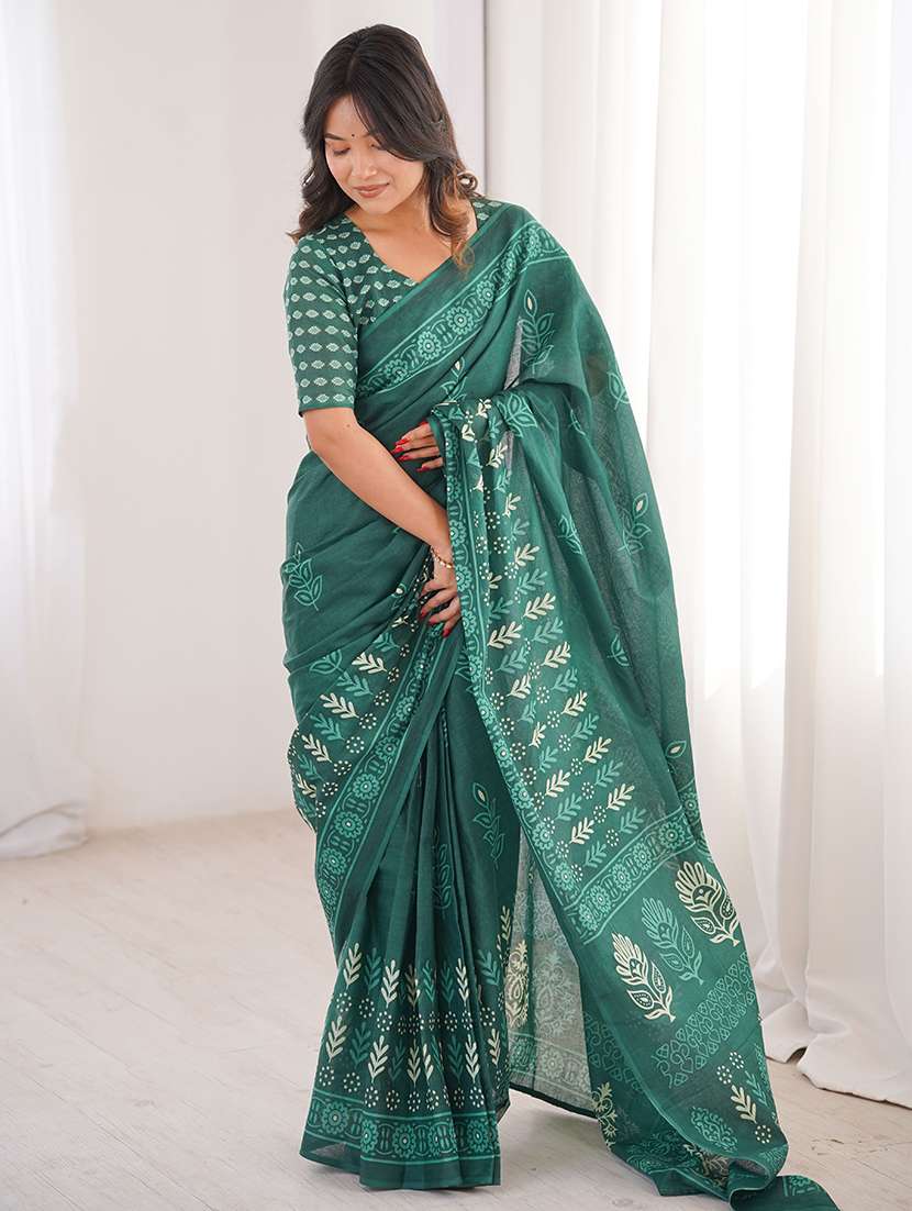 women printed casual wear saree with blouse