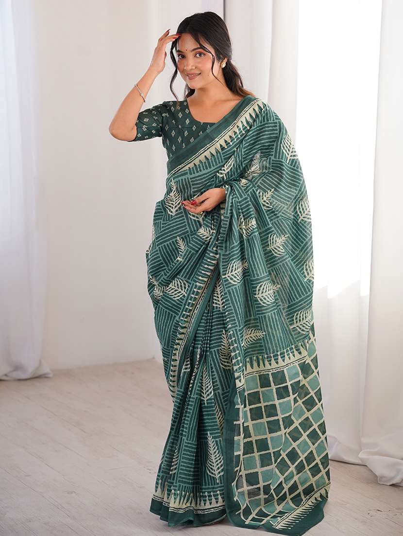 women printed casual wear saree with blouse