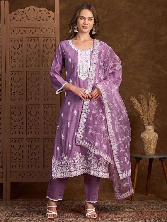 women solid with work three quarter sleeve kurta pant with dupatta set