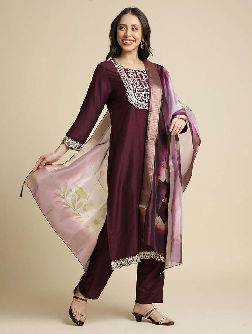 women solid with work three quarter sleeve kurta pant with dupatta set