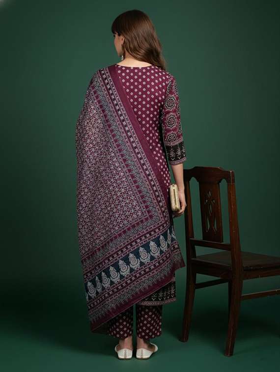 women printed three quarter sleeve kurta pant with dupatta set - 22385526 -  Standard Image - 3