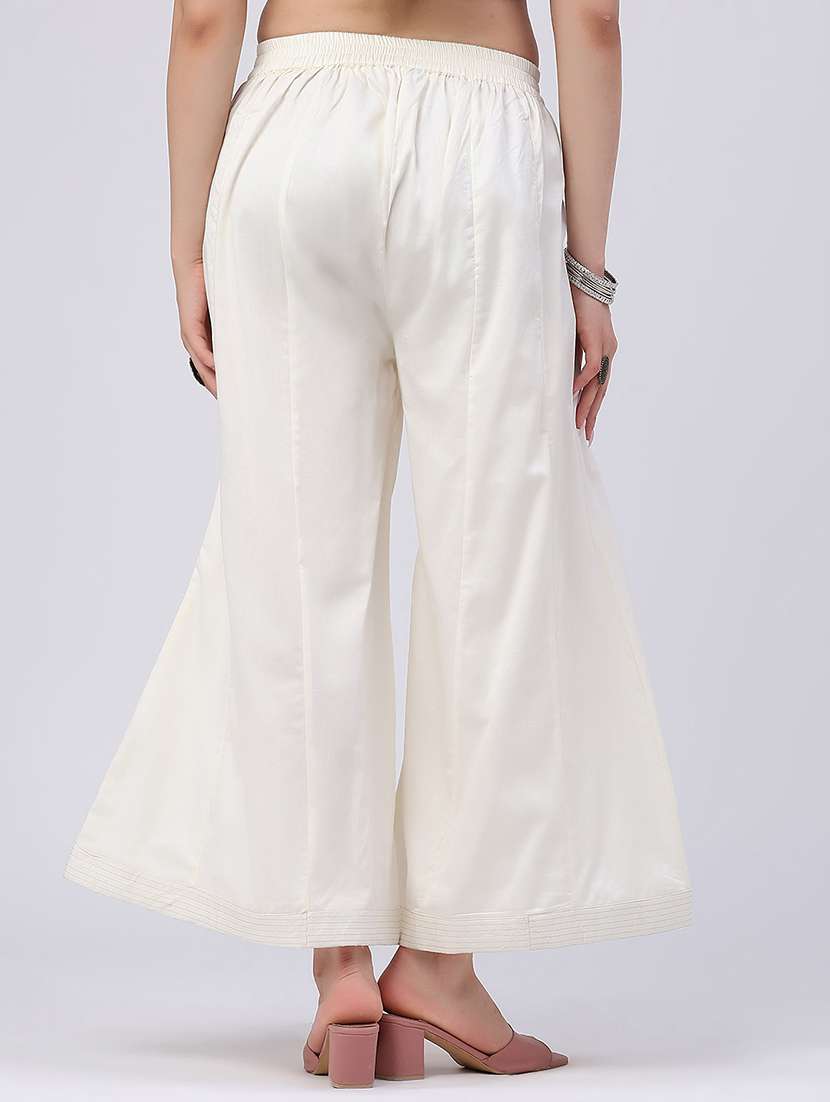 Women Solid Mid Rise Flared Palazzo - 22385889 -  Standard Image - 3