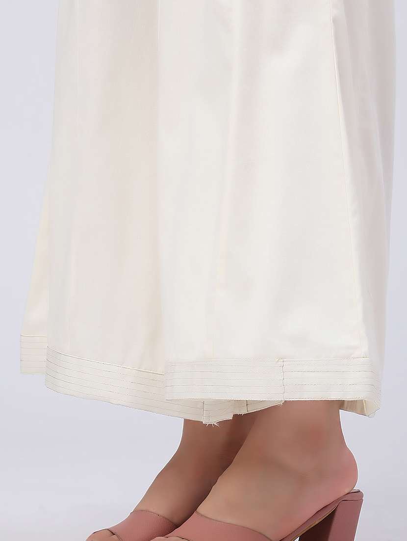 Women Solid Mid Rise Flared Palazzo - 22385889 -  Standard Image - 5