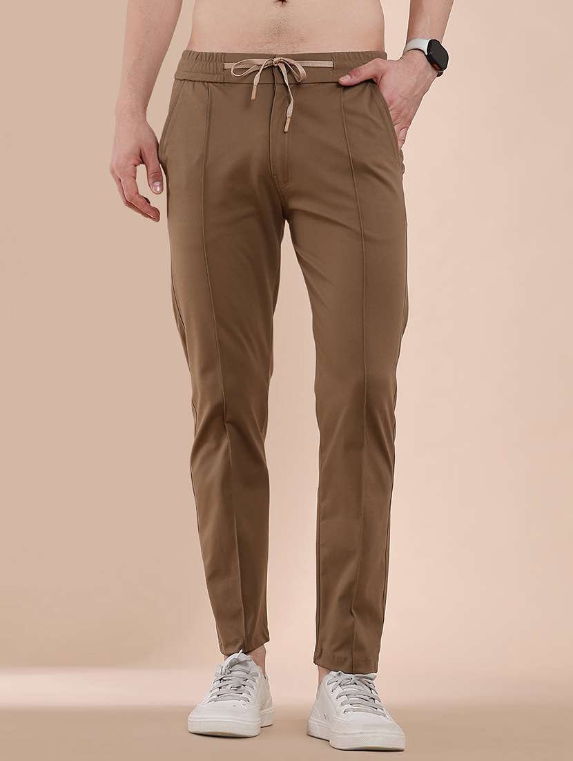 men solid mid rise slim fit track pant