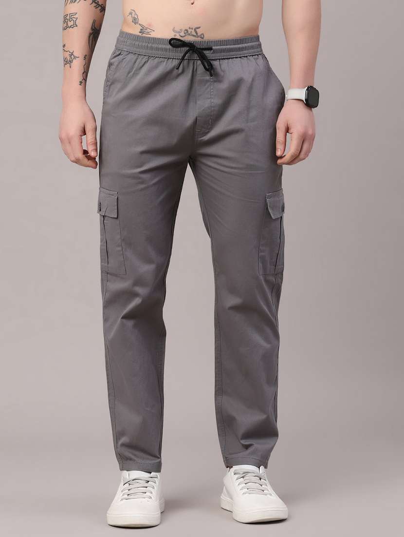 men solid mid rise regular fit cargo 