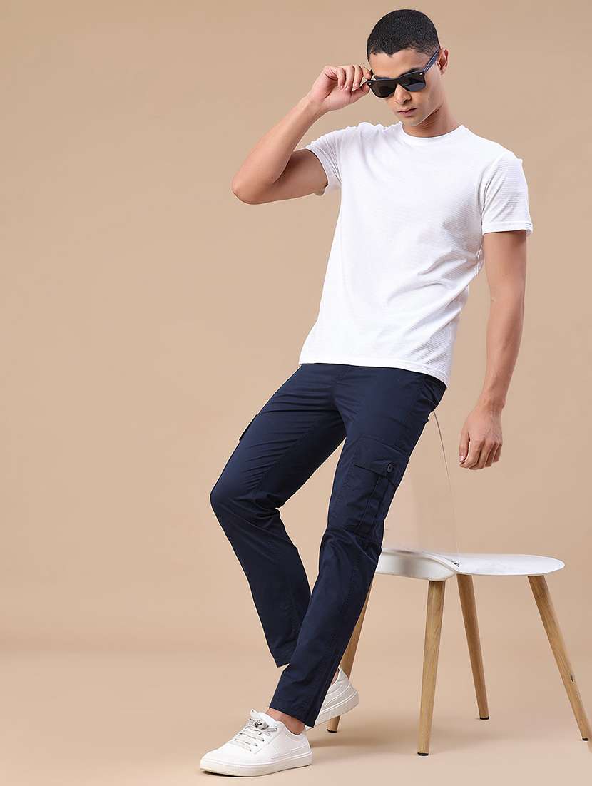 men solid mid rise regular fit cargo  - 22386480 -  Standard Image - 5