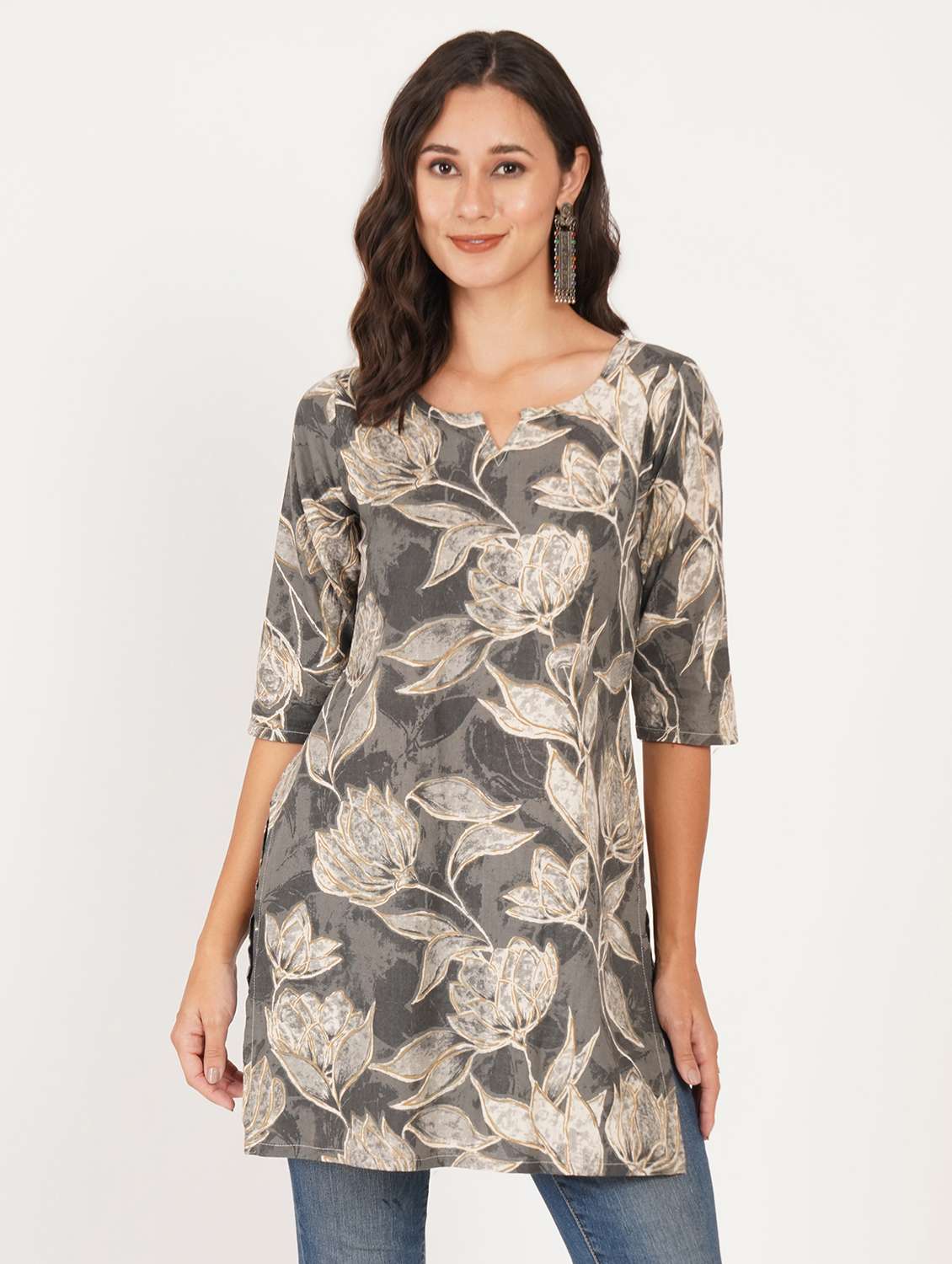 women printed three quarter sleeve straight kurti