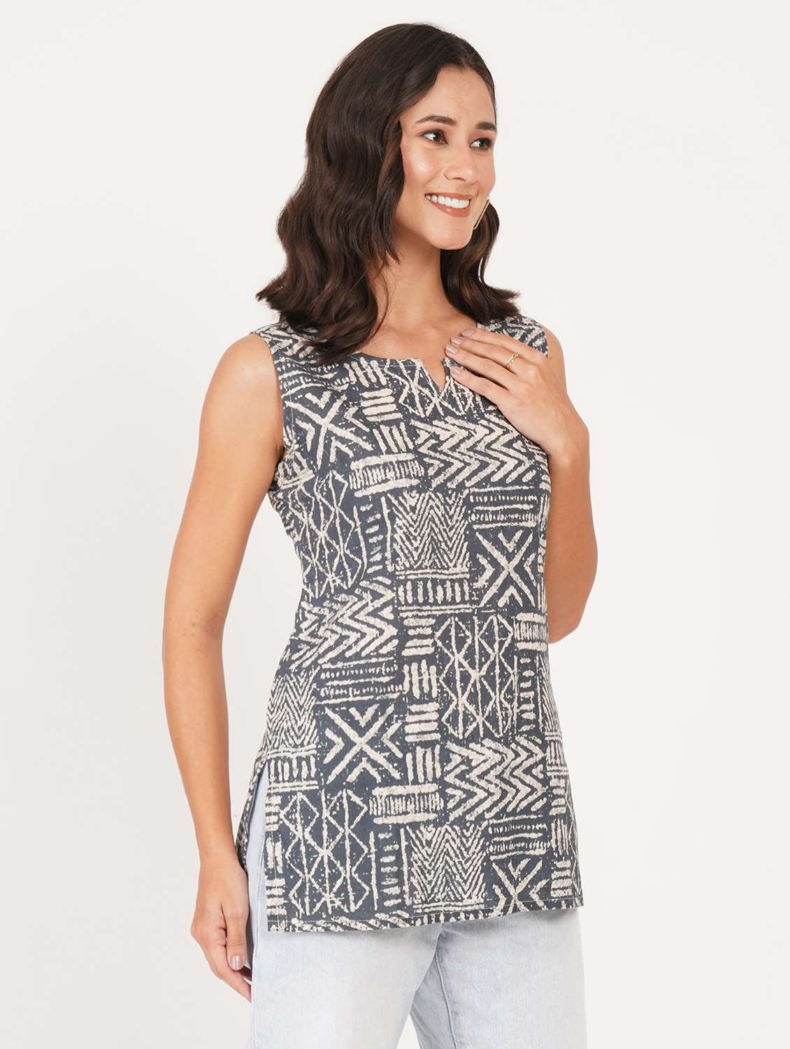 women printed notch neck straight kurti - 22386960 -  Standard Image - 3