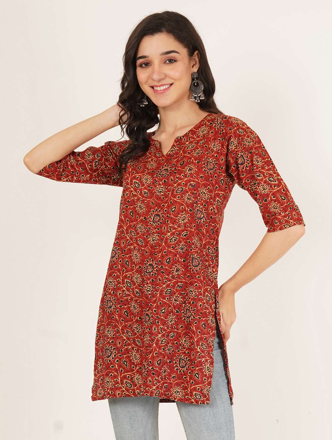 women printed three quarter sleeve straight kurti