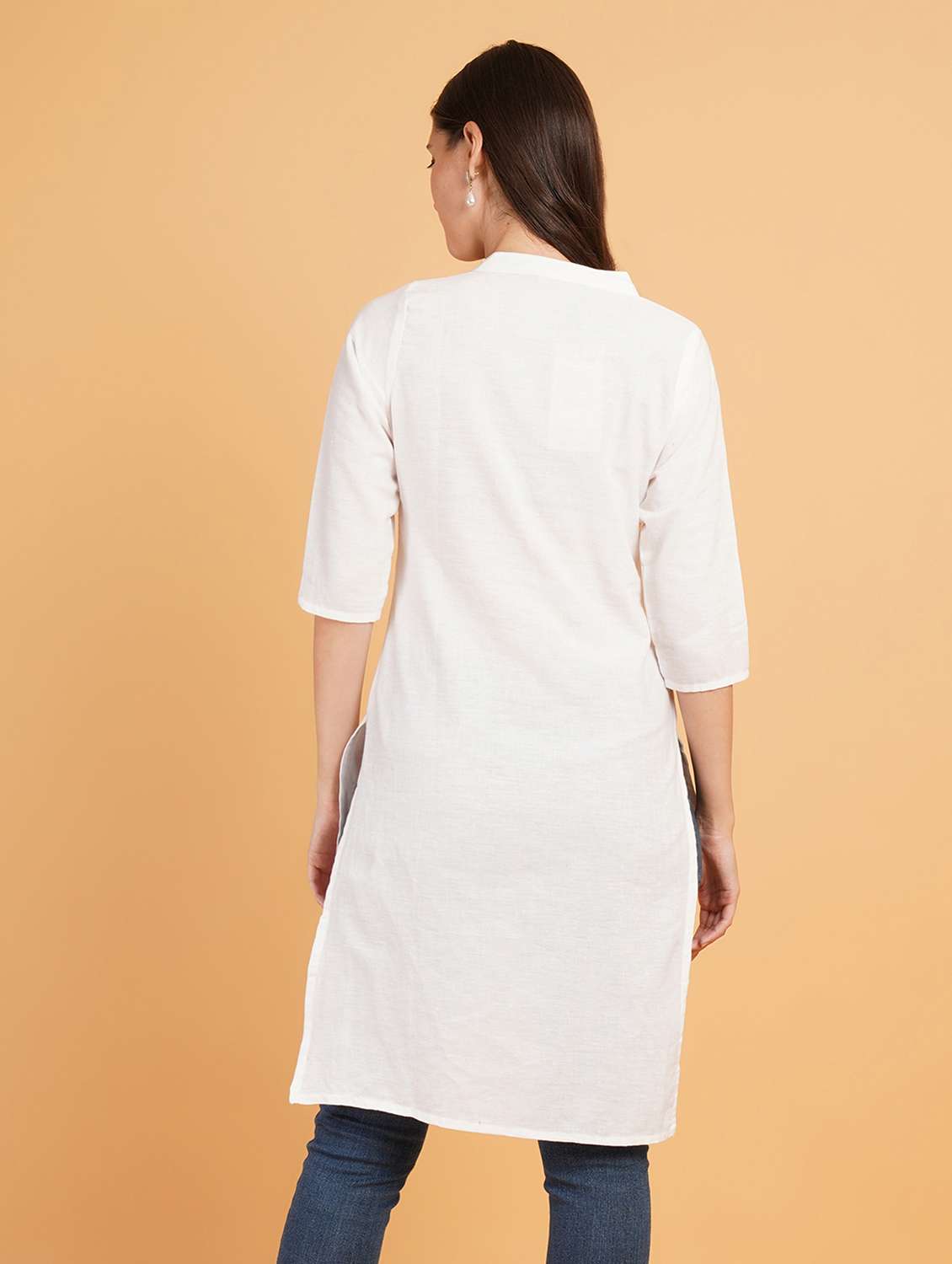 women solid three quarter sleeve straight kurta - 22387023 -  Standard Image - 3