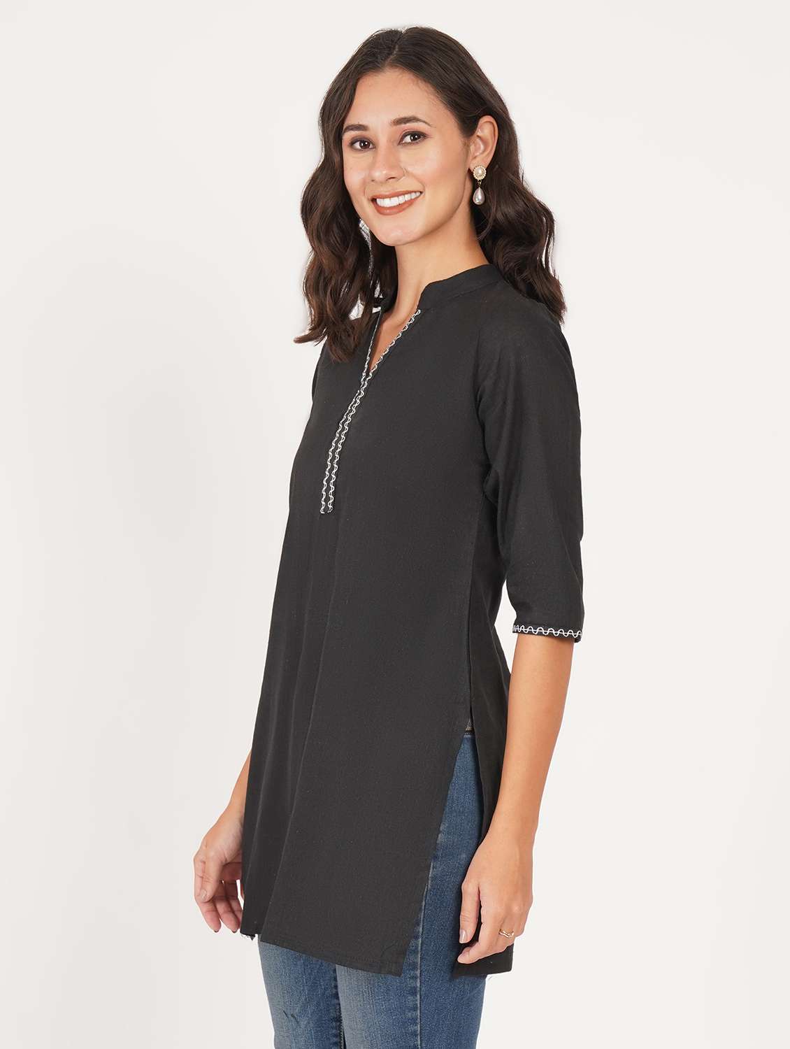 women solid three quarter sleeve straight kurti - 22387044 -  Standard Image - 3