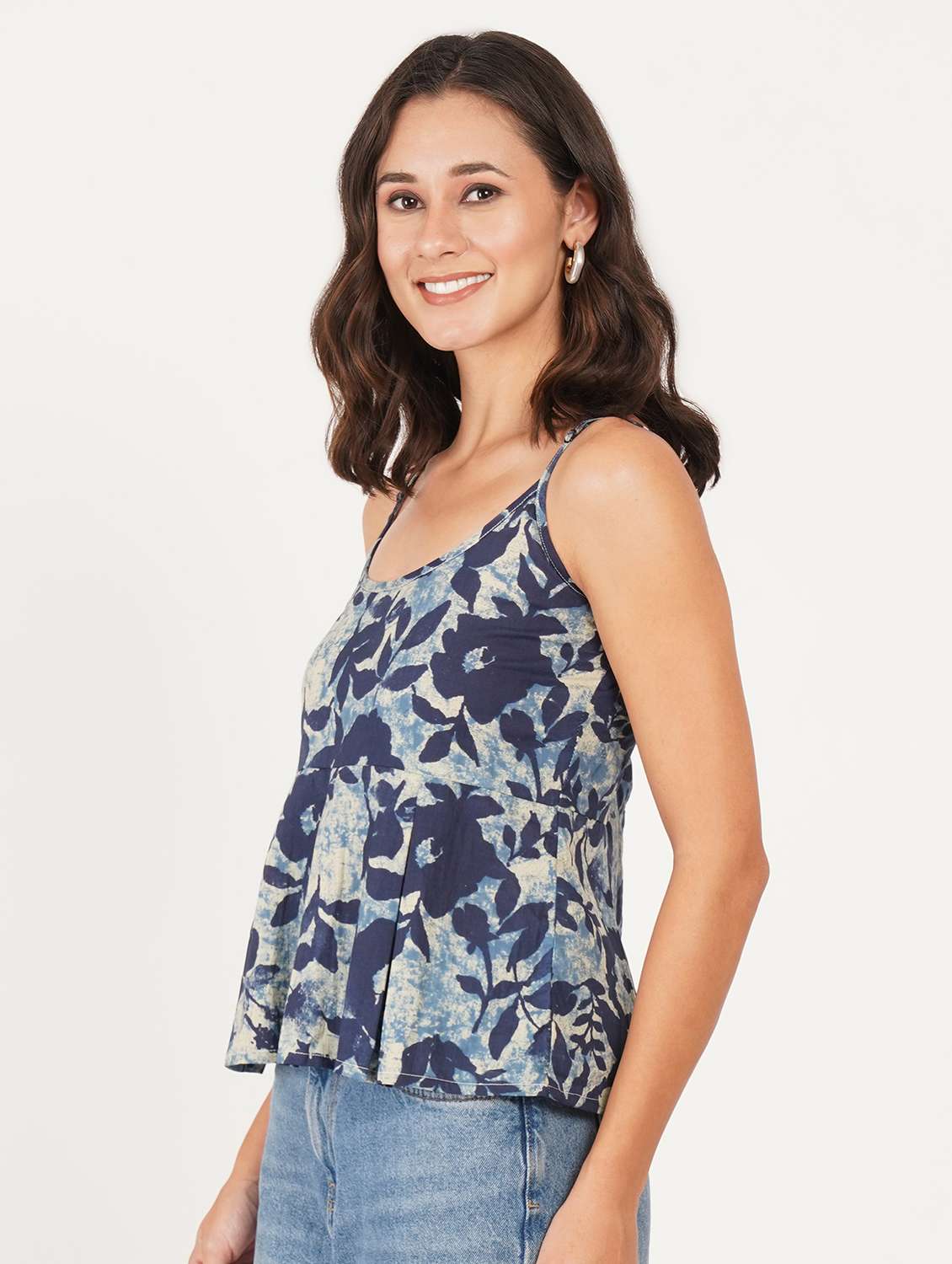 women floral printed shoulder strap ethnic top - 22387060 -  Standard Image - 3