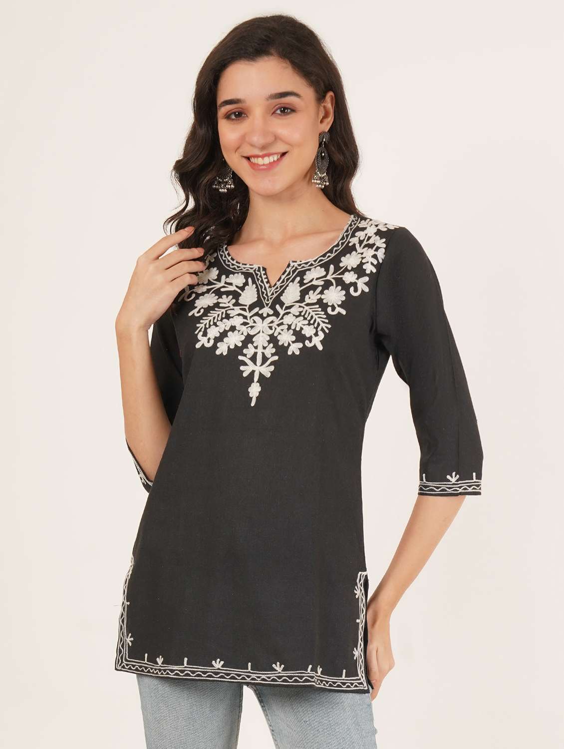 women solid with work notch neck straight kurti
