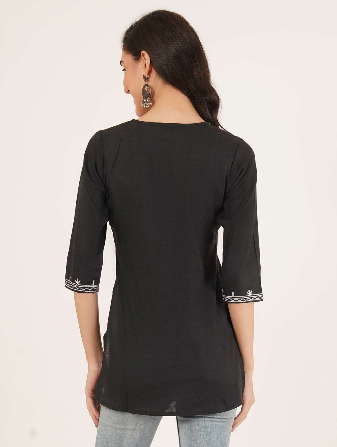 women solid with work notch neck straight kurti - 22387071 -  Standard Image - 3