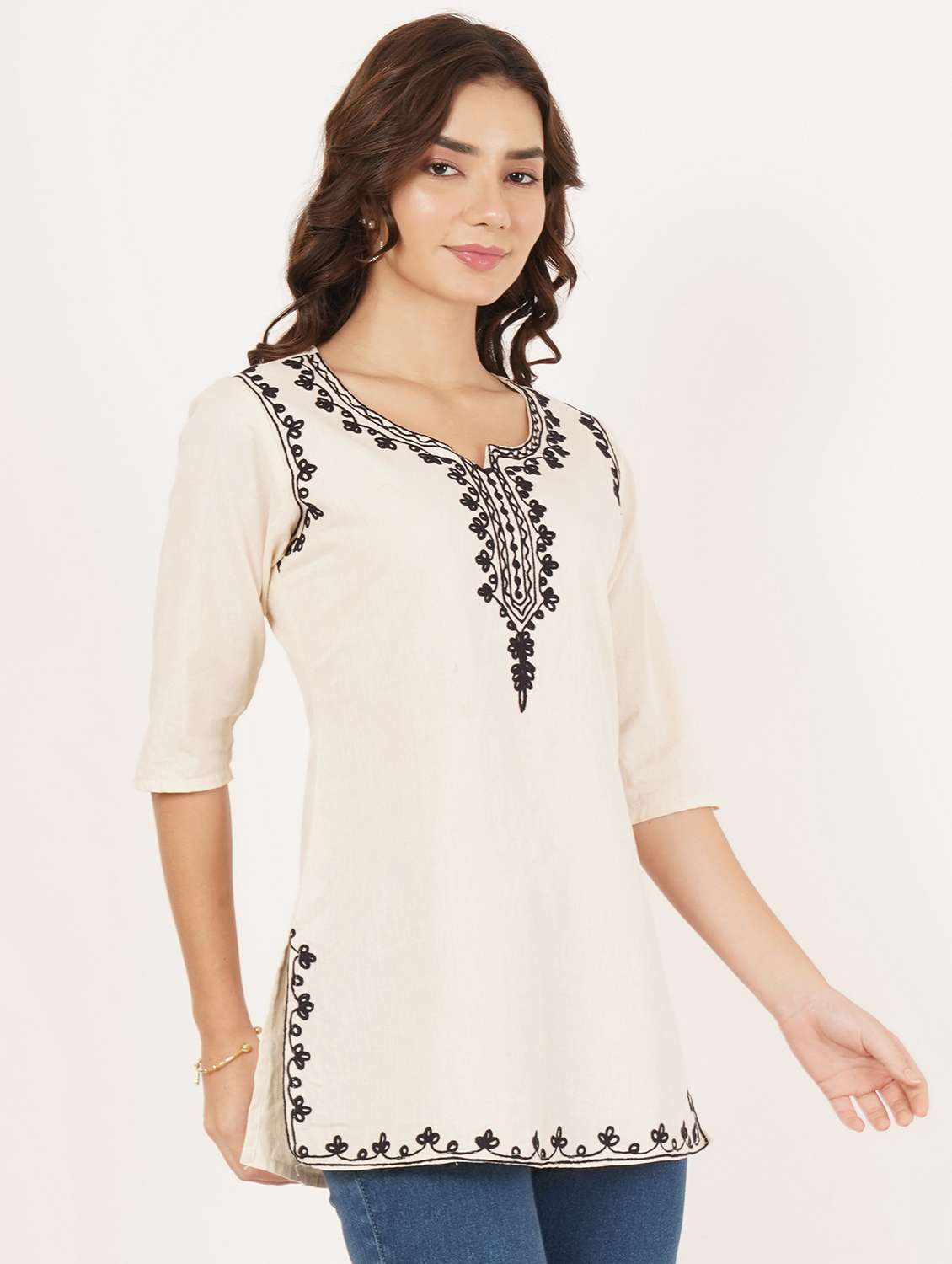 women solid with work notch neck straight kurti - 22387082 -  Standard Image - 3