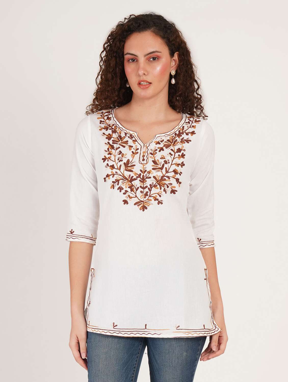 women solid with work notch neck straight kurti