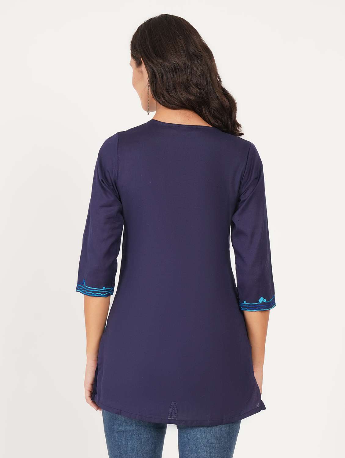 women solid with work notch neck straight kurti - 22387090 -  Standard Image - 3