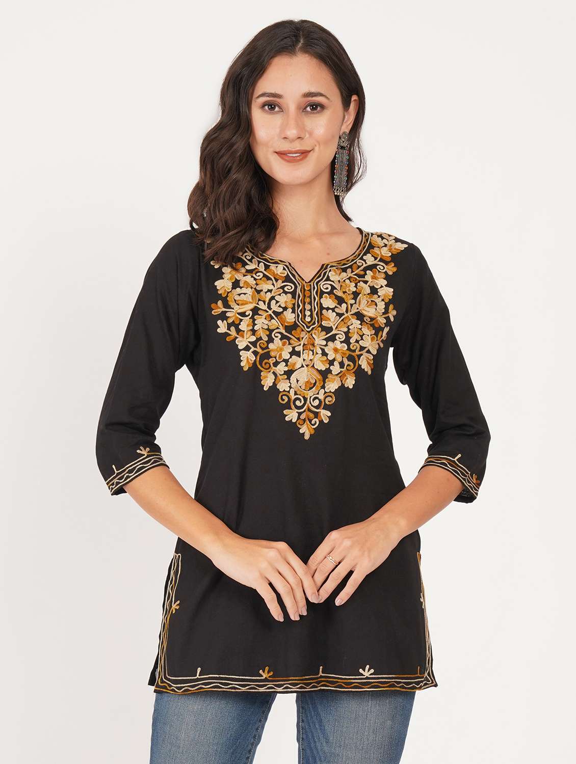 women solid with work notch neck straight kurti