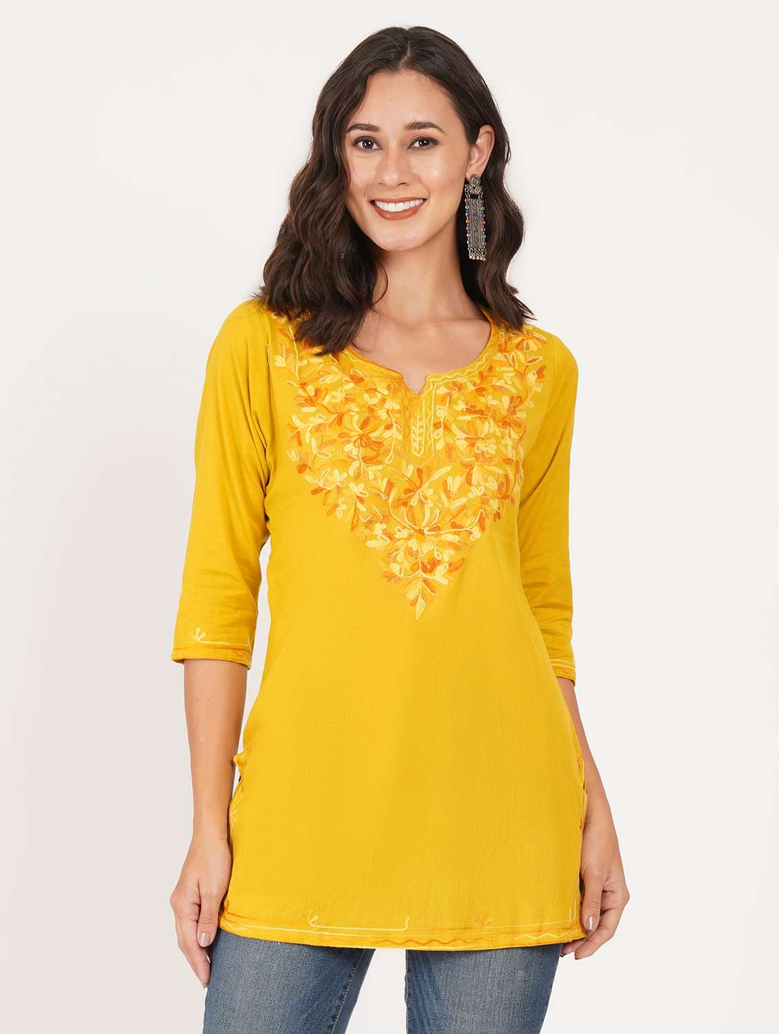 women solid with work notch neck straight kurti