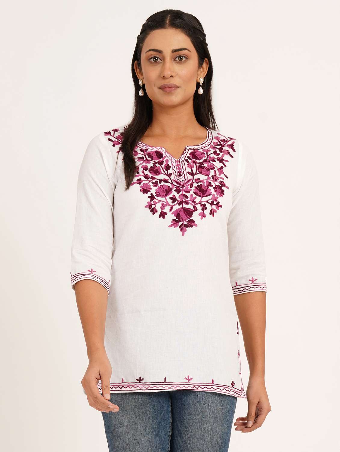 women solid with work notch neck straight kurti - 22387103 -  Standard Image - 3