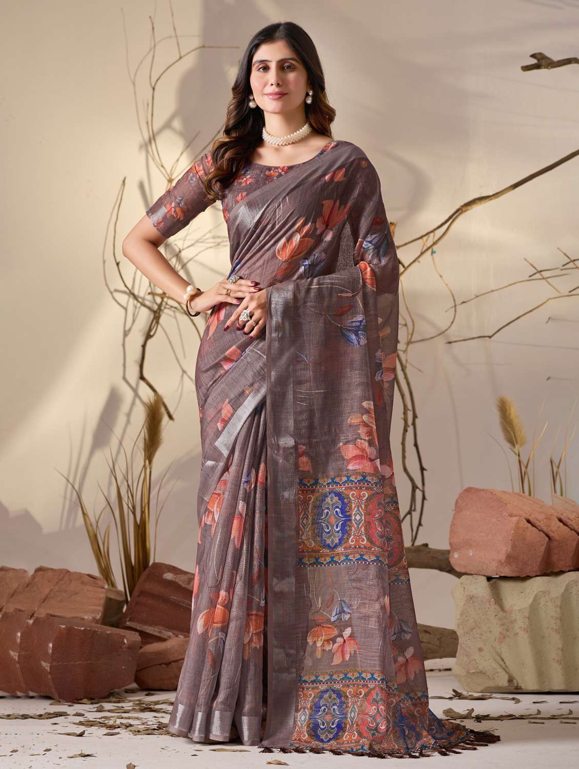 women printed casual wear saree with blouse
