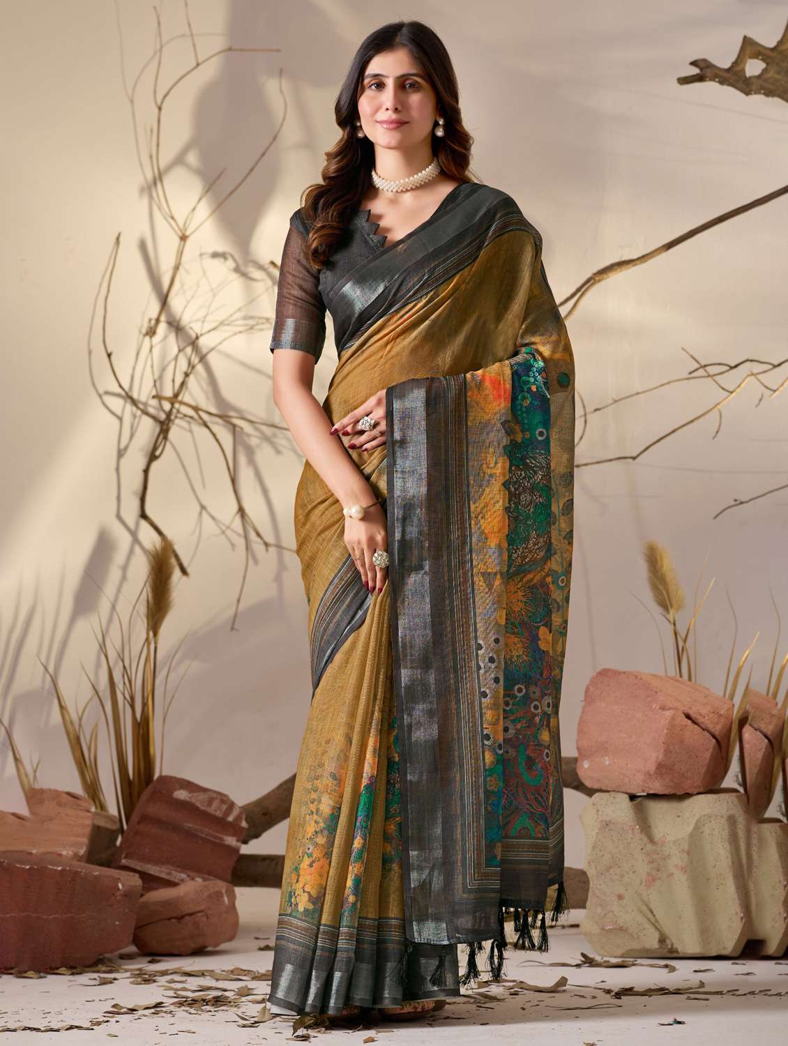 women printed casual wear saree with blouse