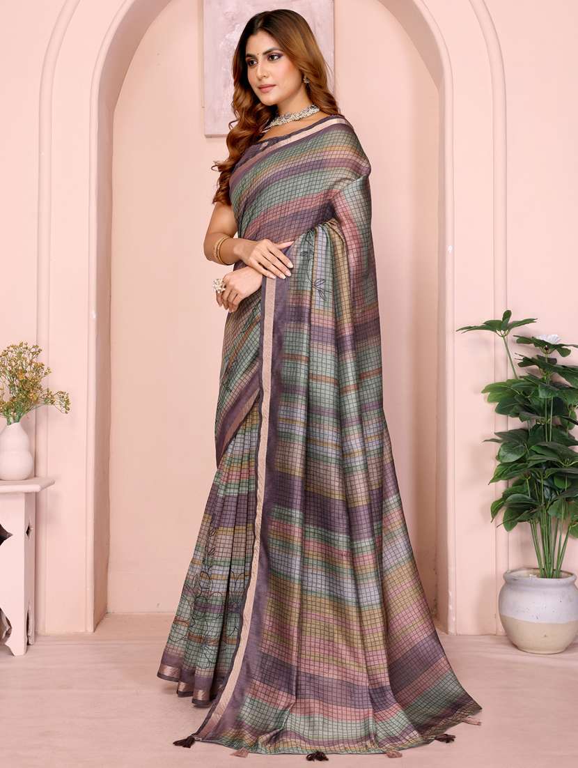 women printed casual wear saree with blouse - 22388887 -  Standard Image - 3