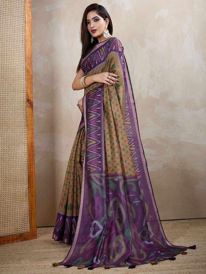 women printed casual wear saree with blouse - 22388898 -  Standard Image - 3