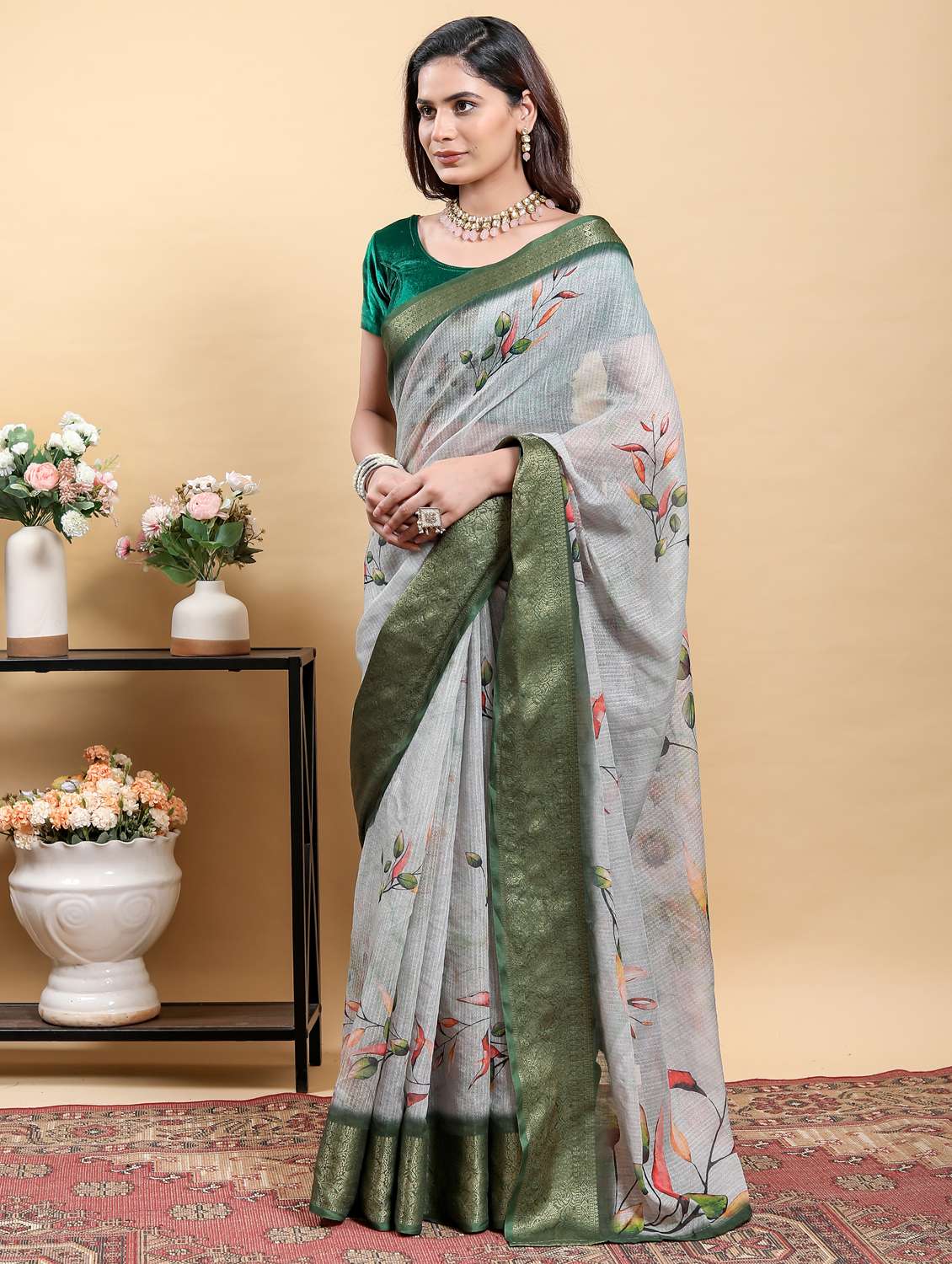 women printed casual wear saree with blouse