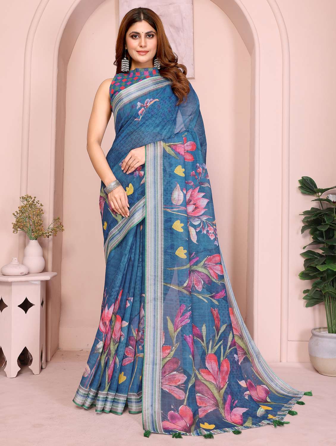 women printed casual wear saree with blouse