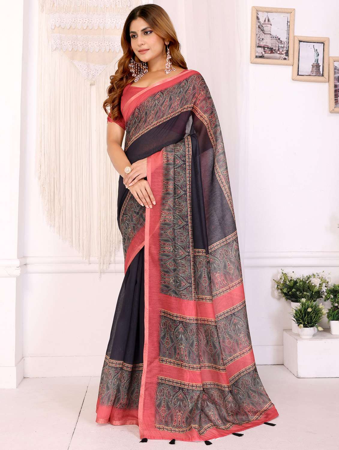 women printed casual wear saree with blouse - 22388957 -  Standard Image - 3