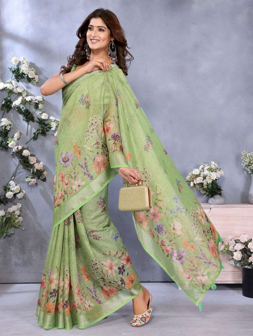 women printed casual wear saree with blouse - 22388993 -  Standard Image - 3