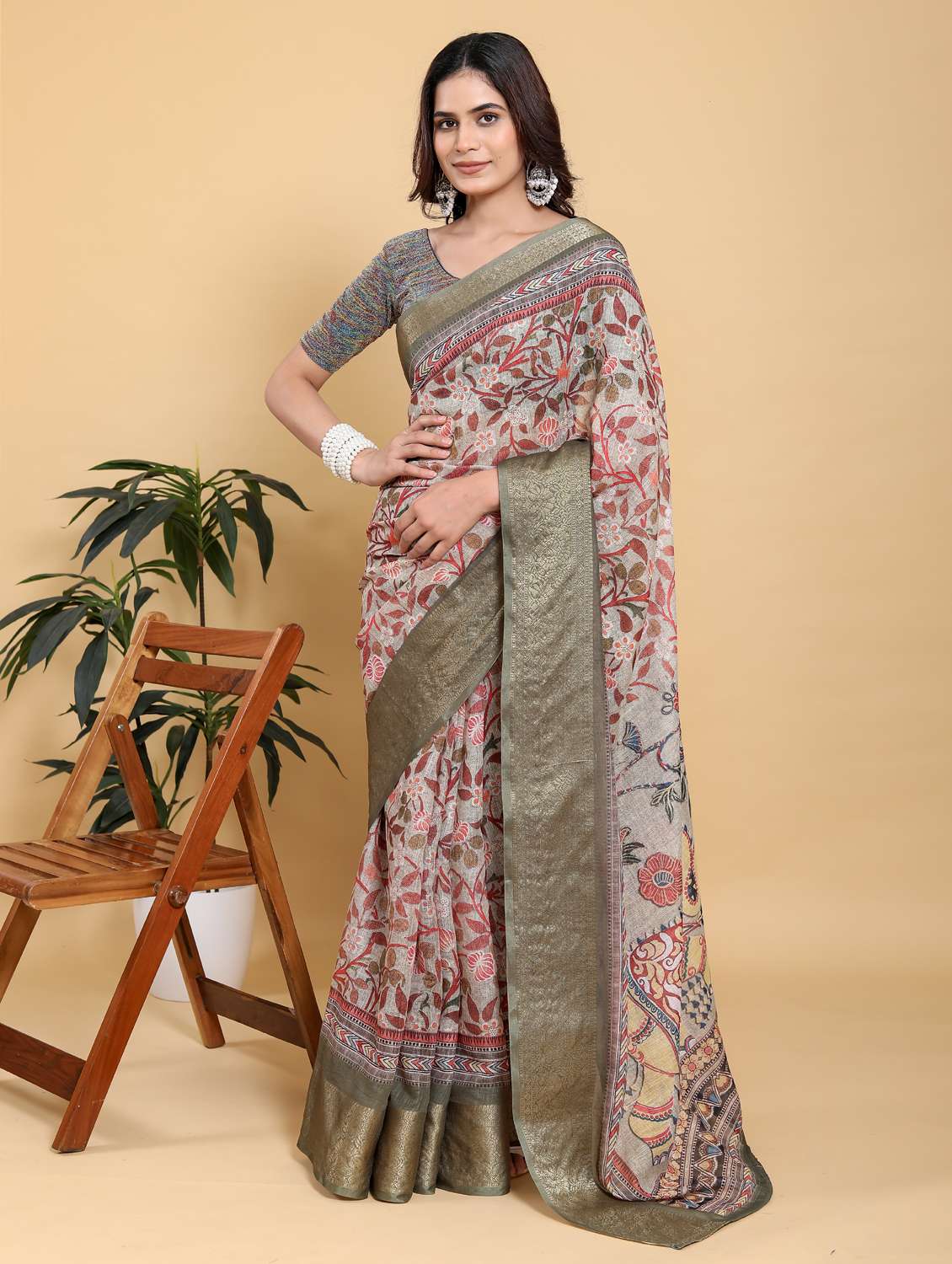 women printed casual wear saree with blouse