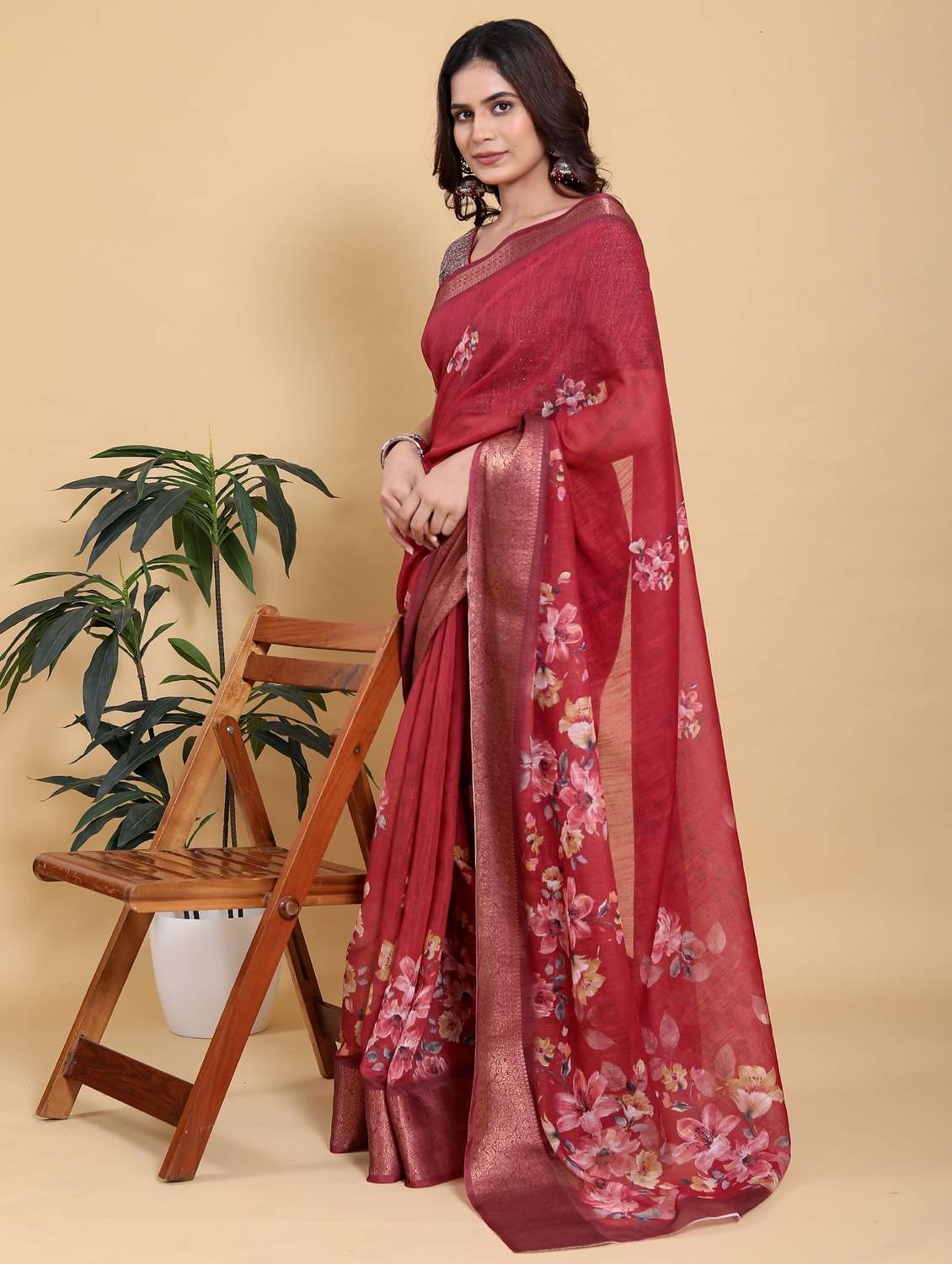 women printed casual wear saree with blouse